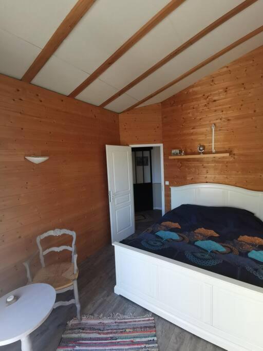 Entre Ventoux Et Luberon, Appartement Dans Maison. Malemort-du-Comtat Esterno foto