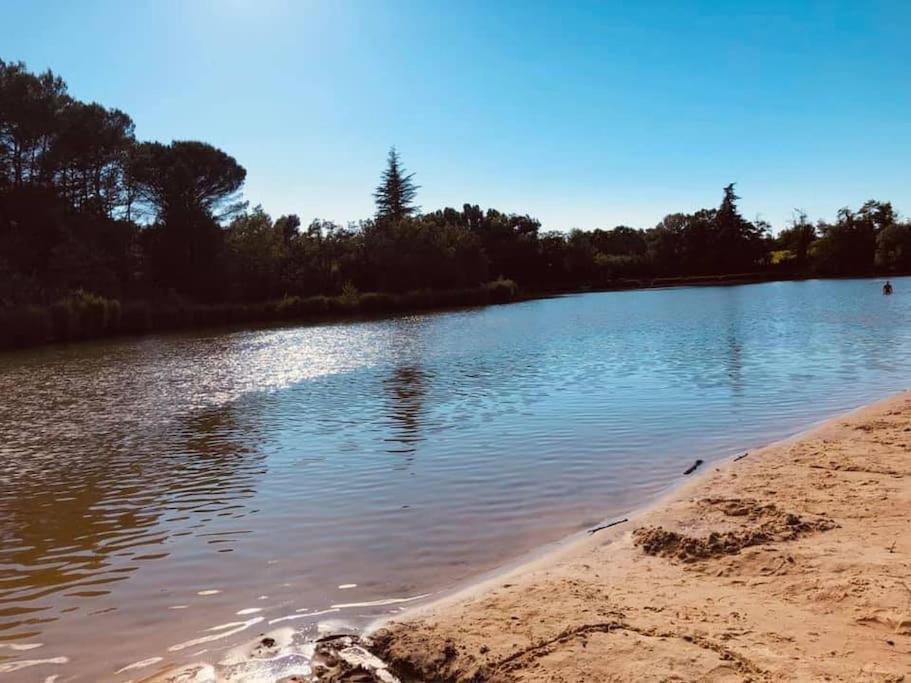 Entre Ventoux Et Luberon, Appartement Dans Maison. Malemort-du-Comtat Esterno foto