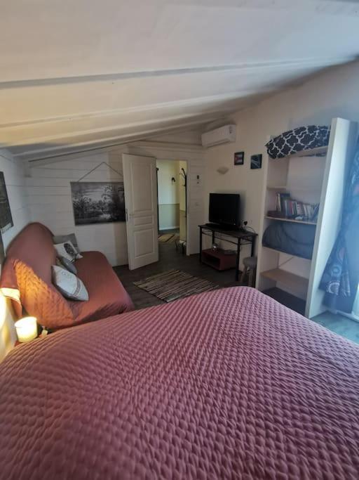 Entre Ventoux Et Luberon, Appartement Dans Maison. Malemort-du-Comtat Esterno foto