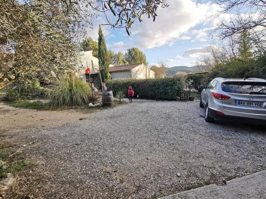 Entre Ventoux Et Luberon, Appartement Dans Maison. Malemort-du-Comtat Esterno foto