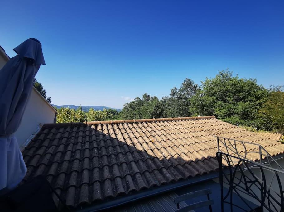 Entre Ventoux Et Luberon, Appartement Dans Maison. Malemort-du-Comtat Esterno foto